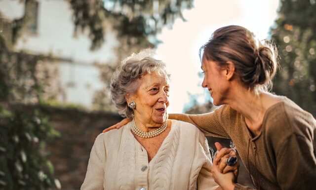 How to Share Caregiving Responsibilities with Family Members